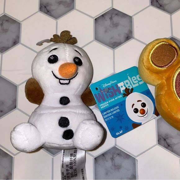 Disney Parks Wishables Bundle - 2 Pieces - Picture 3 of 4